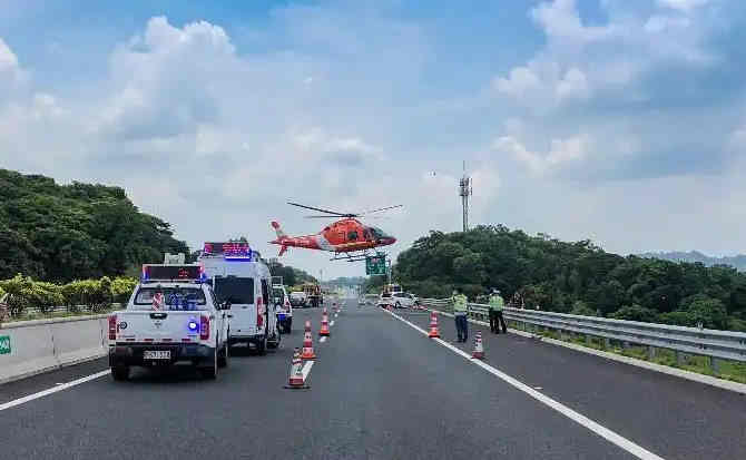 内江高速公路汽车救援案例